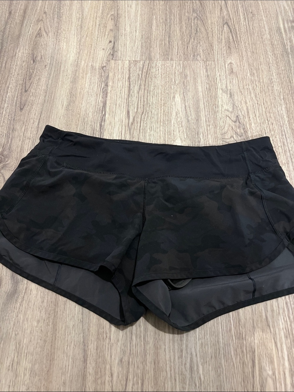 lululemon athletica Black Camo Run Shorts size 10